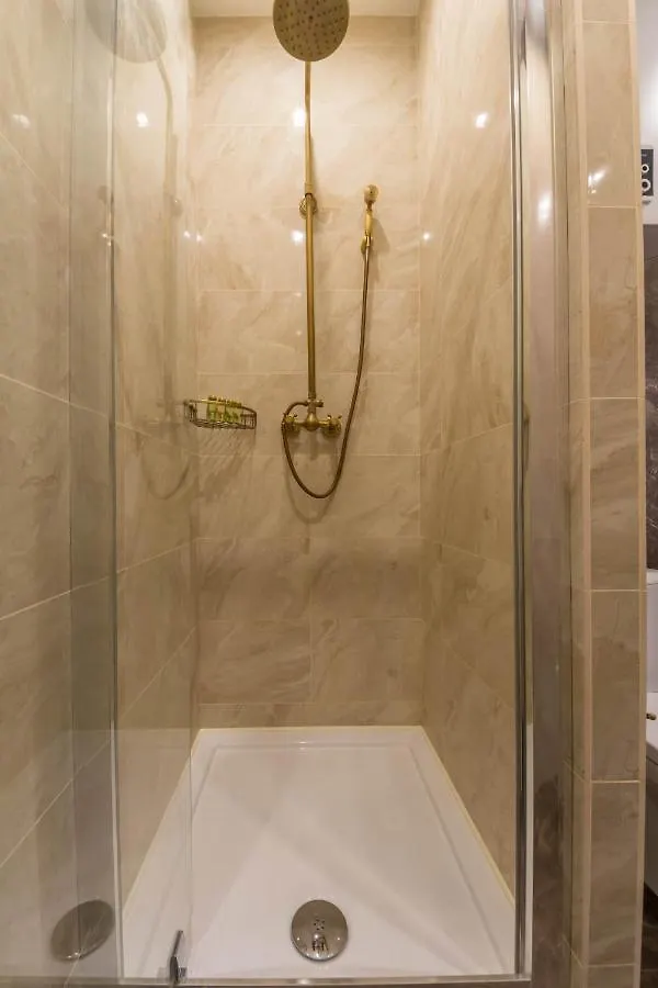 Design Apartment On Mykhailivskyi Ln. 4 Kijev
